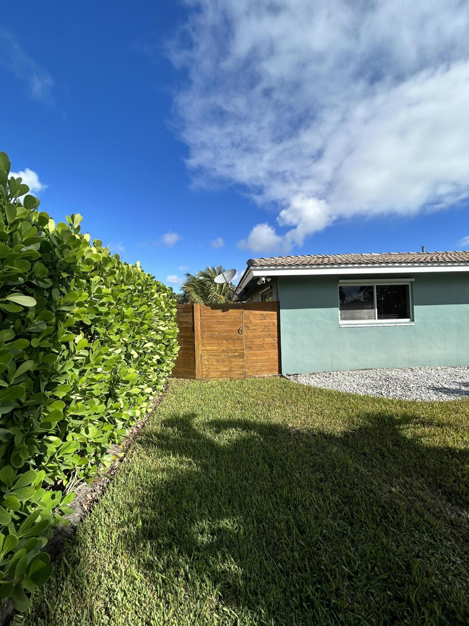 455 Northeast 29th Street Boca Raton, FL 33431 - Photo 40 of 47 IMG_4992