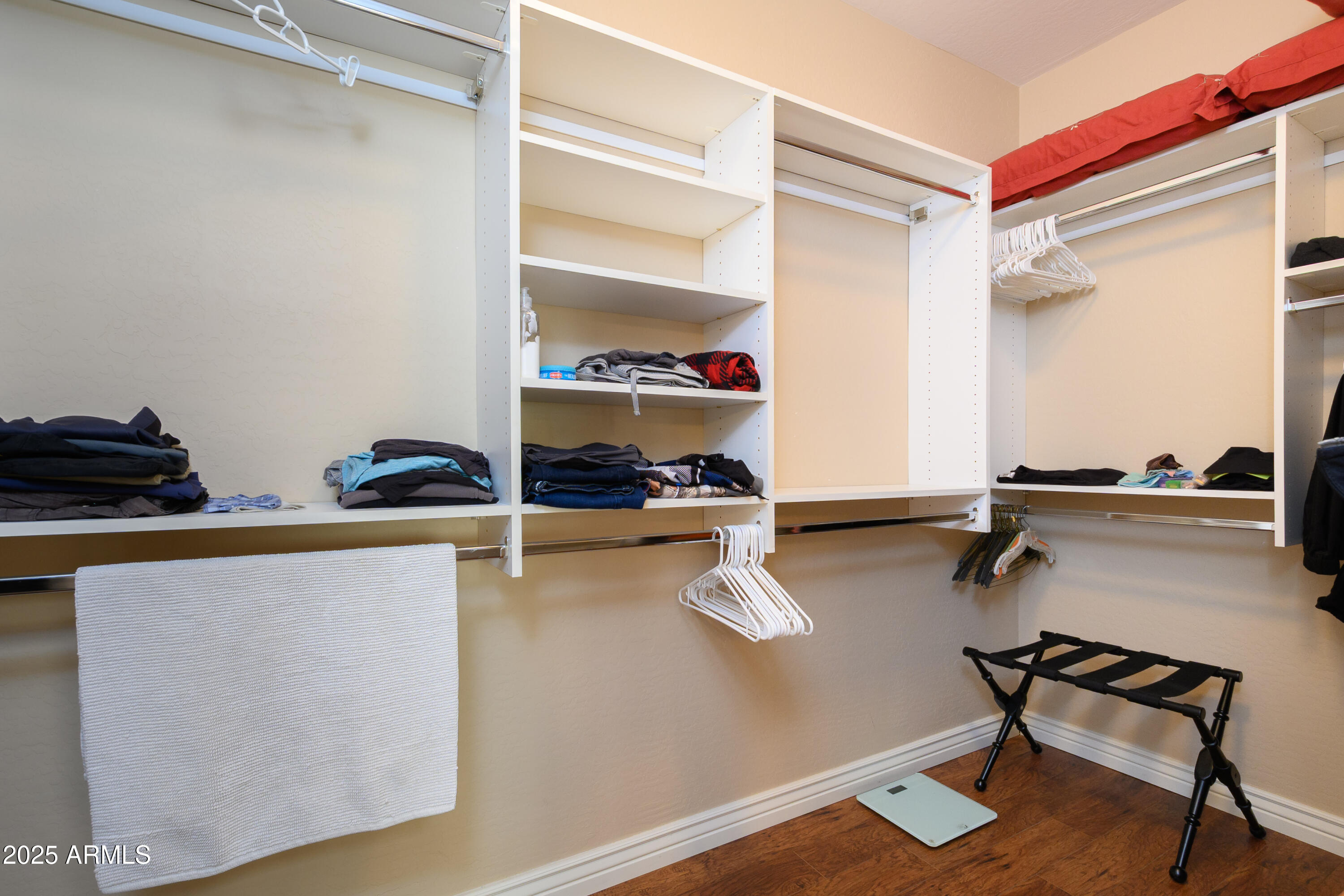 21003 North Circle Cliffs Drive Surprise, AZ 85387 - Photo 16 of 29 BUILT-INS