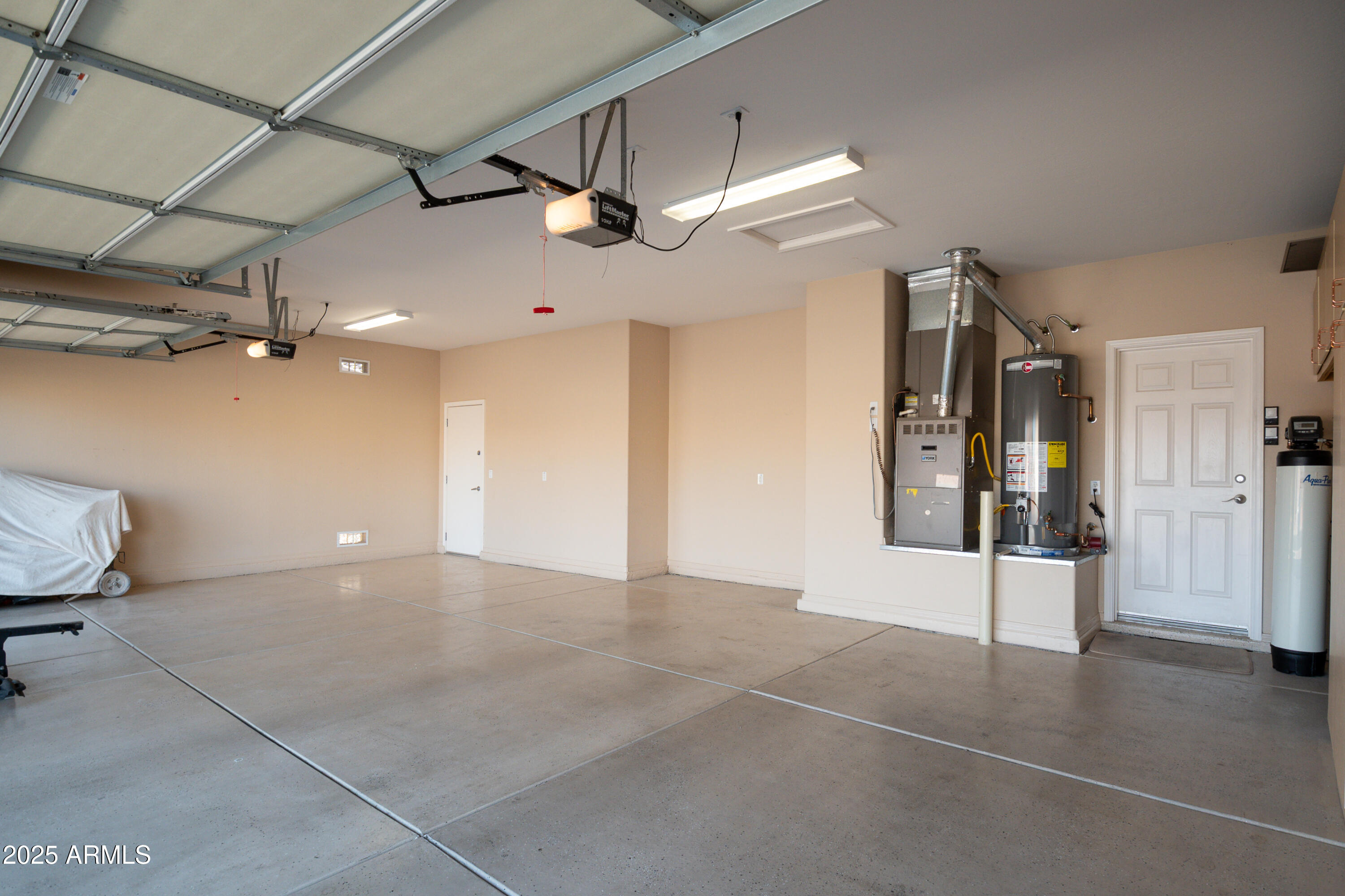 21003 North Circle Cliffs Drive Surprise, AZ 85387 - Photo 23 of 29 NEWER WATER HEATER