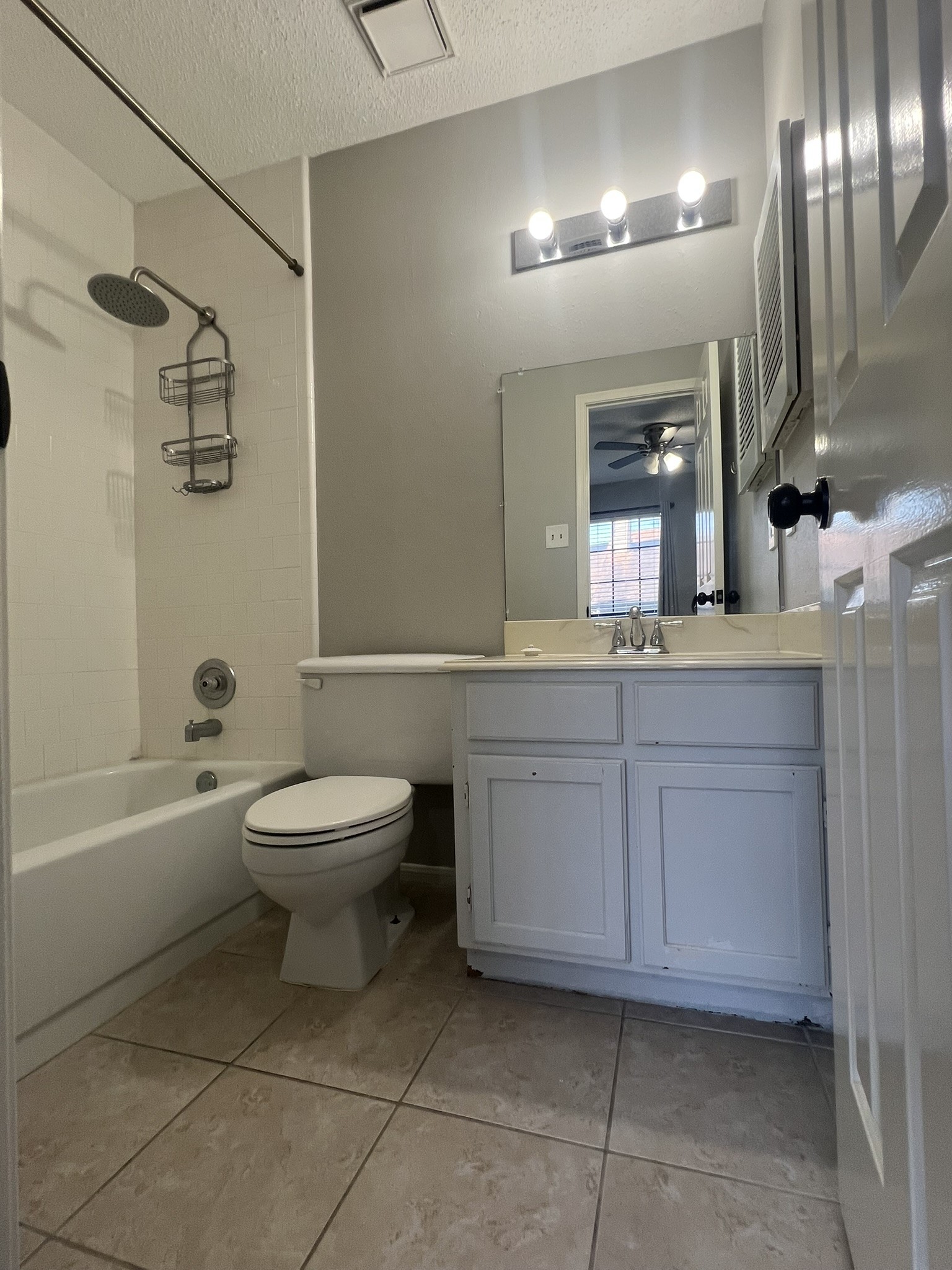 736 Country Pl Drive, Unit E Houston, TX 77079 - Photo 15 of 23