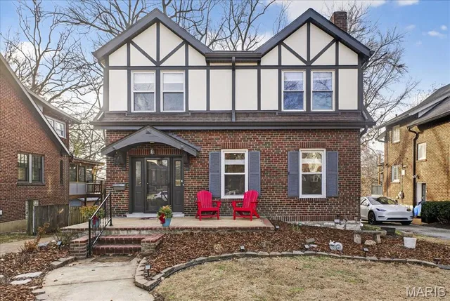 $565,000 | 7440 Teasdale Avenue, University City, MO 63130