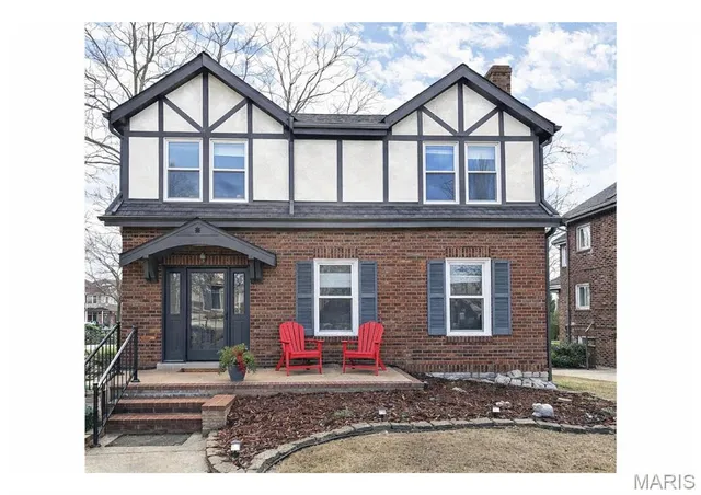 $565,000 | 7440 Teasdale Avenue, University City, MO 63130