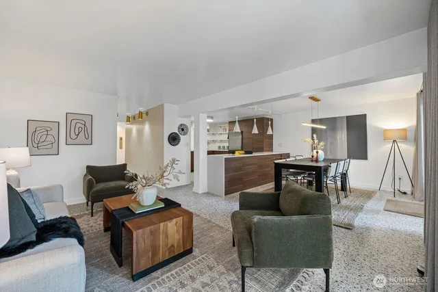 $649,000 | 1000 Union Street, Unit 106, Seattle, WA 98101