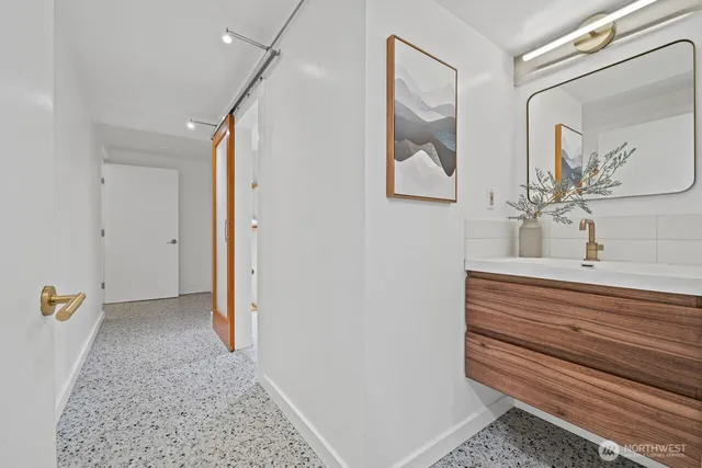 $629,000 | 1000 Union Street, Unit 106, Seattle, WA 98101