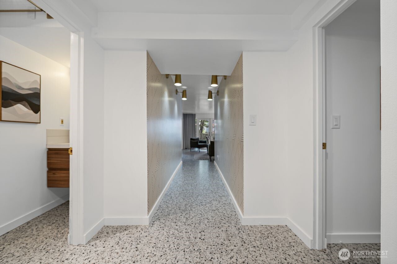 1000 Union Street, Unit 106 Seattle, WA 98101 - Photo 4 of 32