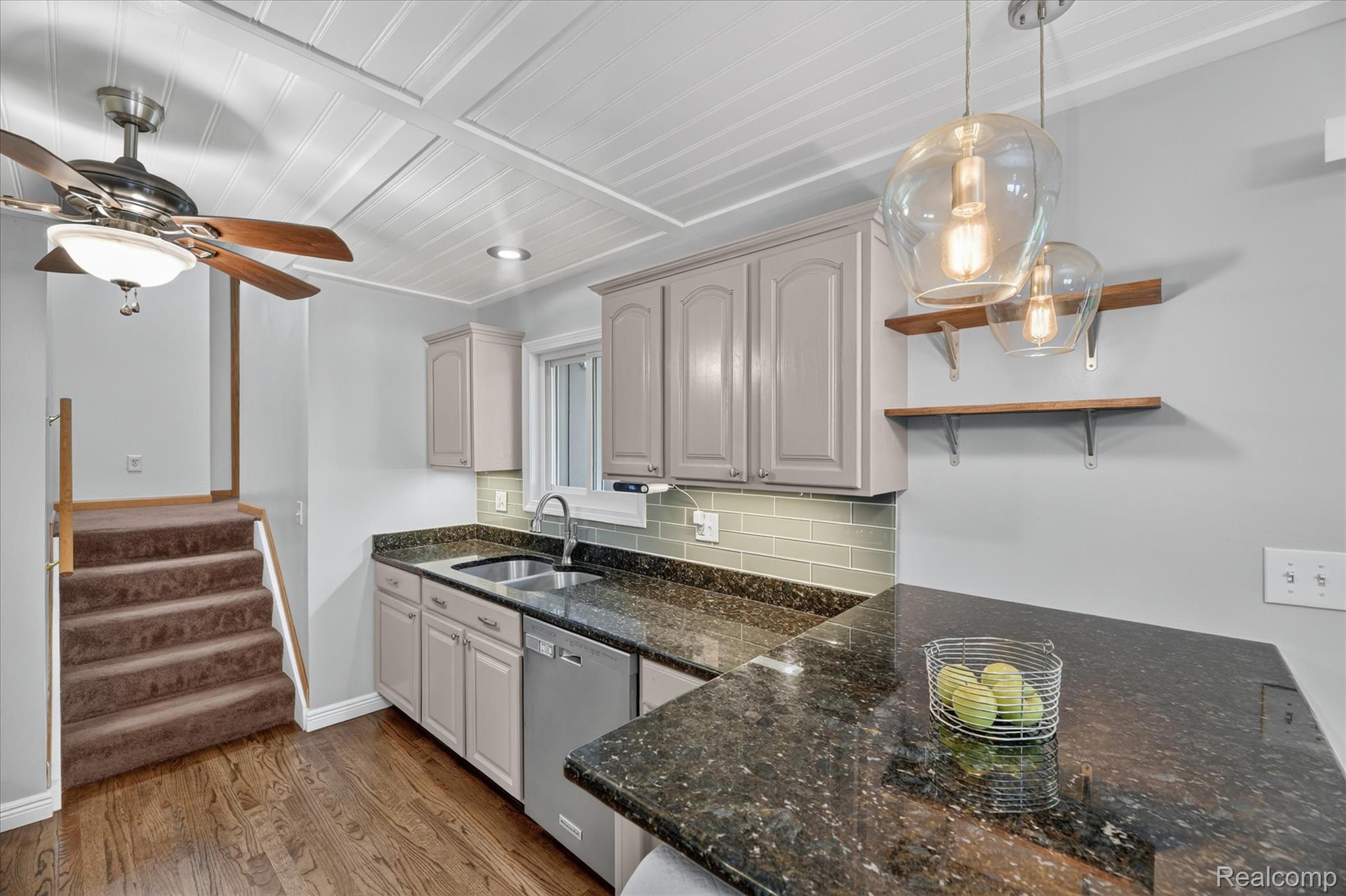 423 Sunset Street White Lake, MI 48383 - Photo 16 of 65 16-423-Sunset-St-Windowstill.jpg