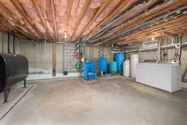 $1,100,000 | 100 Drinkwater Road, Hampton Falls, NH 03844