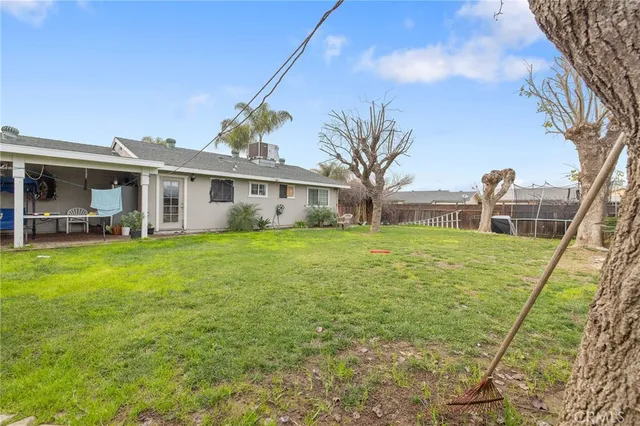 a front view of house with yard