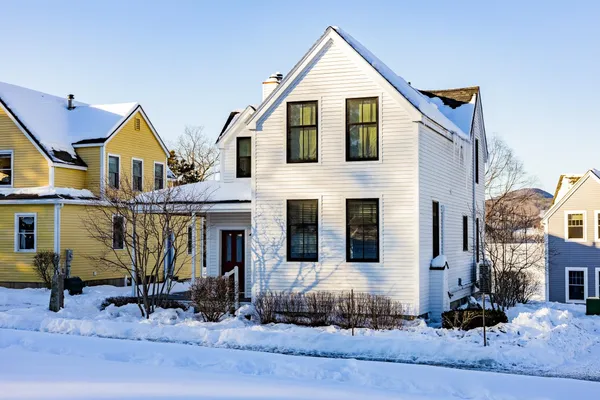 $715,000 | 41 Chosen Vale Lane, Enfield, NH 03748