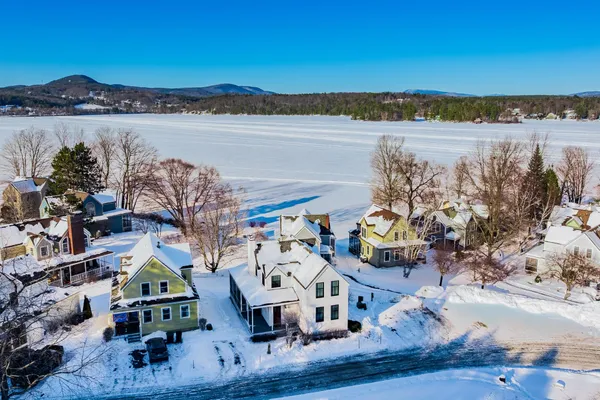 $715,000 | 41 Chosen Vale Lane, Enfield, NH 03748