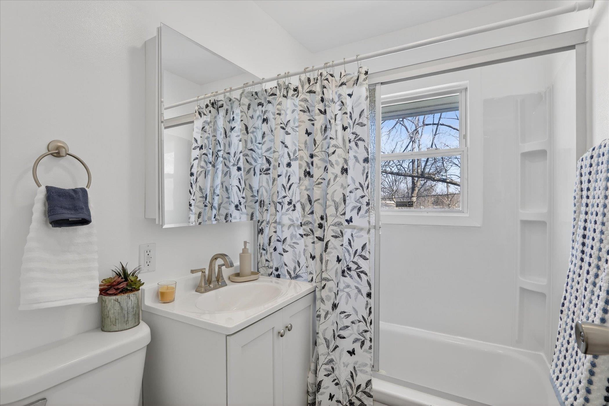2043 Linway Drive Beloit, WI 53511 - Photo 34 of 59