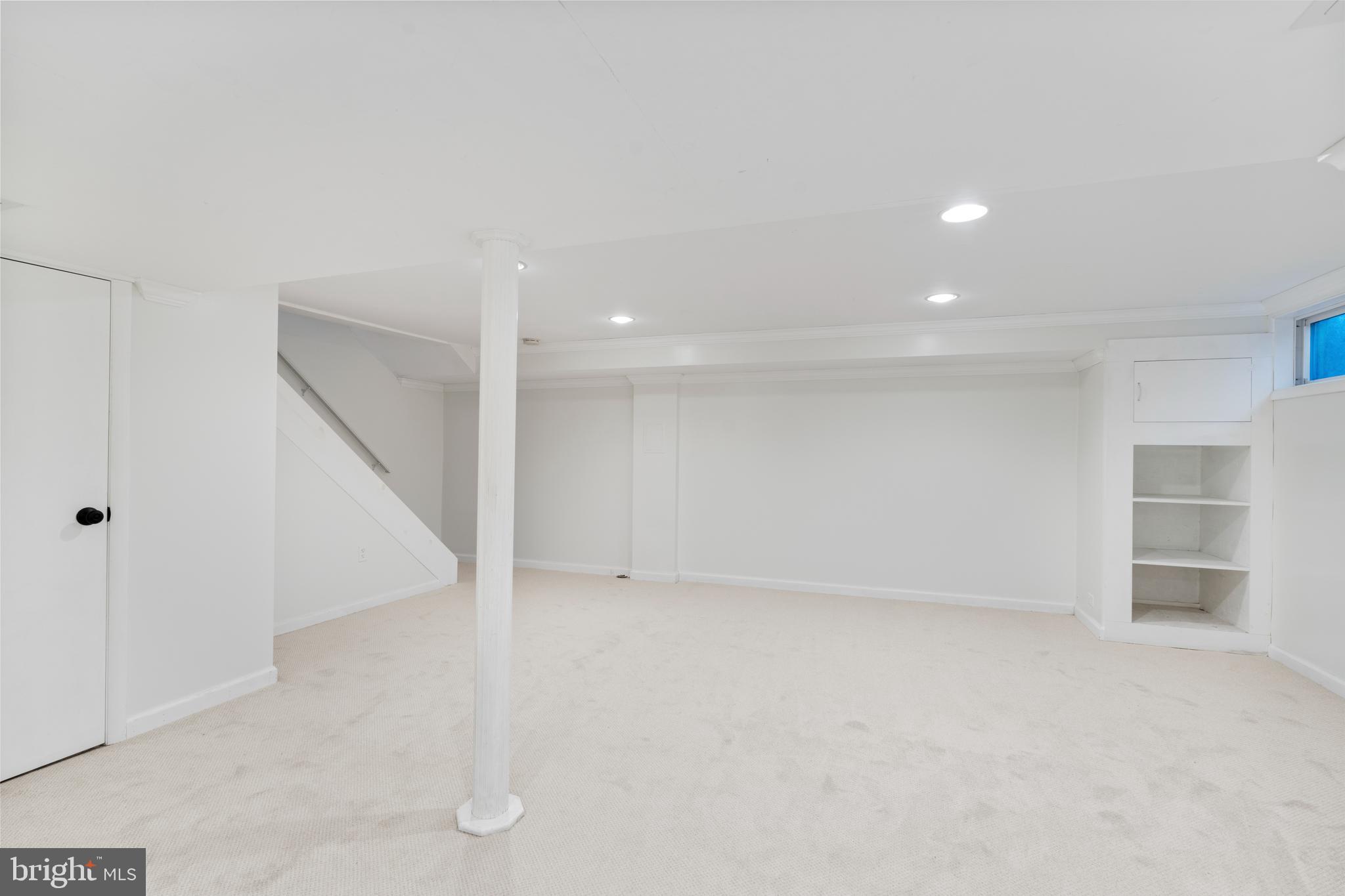 310 Worthington Road Baltimore, MD 21286 - Photo 39 of 50 an empty room with a empty space