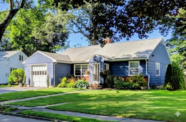 $828,000 | 22 Pine Hill Road, Swampscott, MA 01907