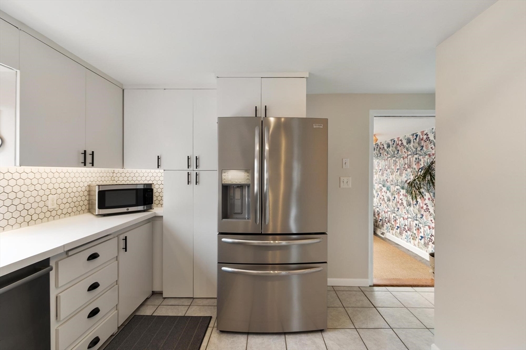 22 Pine Hill Road Swampscott, MA 01907 - Photo 14 of 42