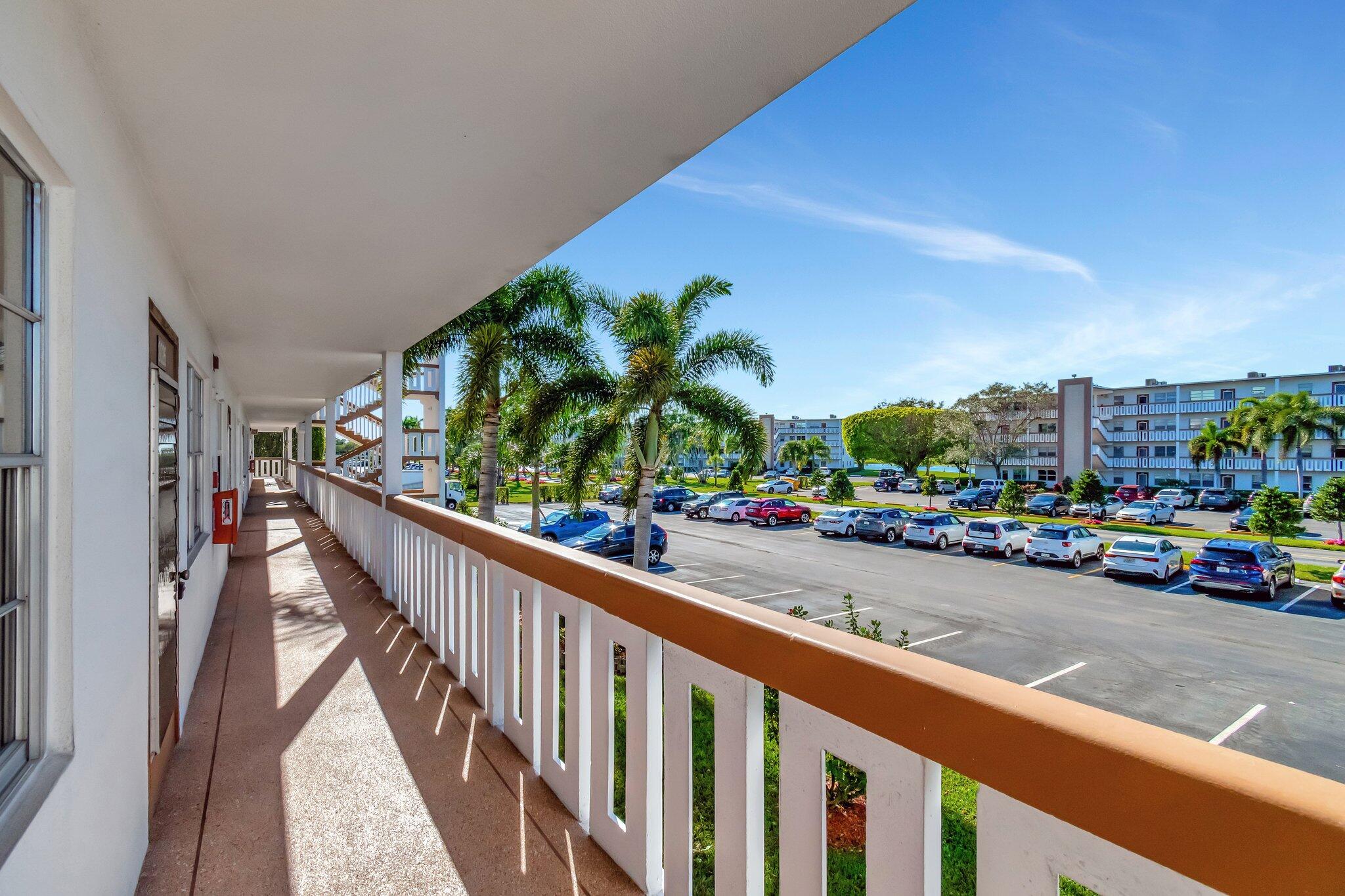 2026 Cornwall East Boca Raton, FL 33434 - Photo 9 of 82 7-web-or-mls-DSC_9091