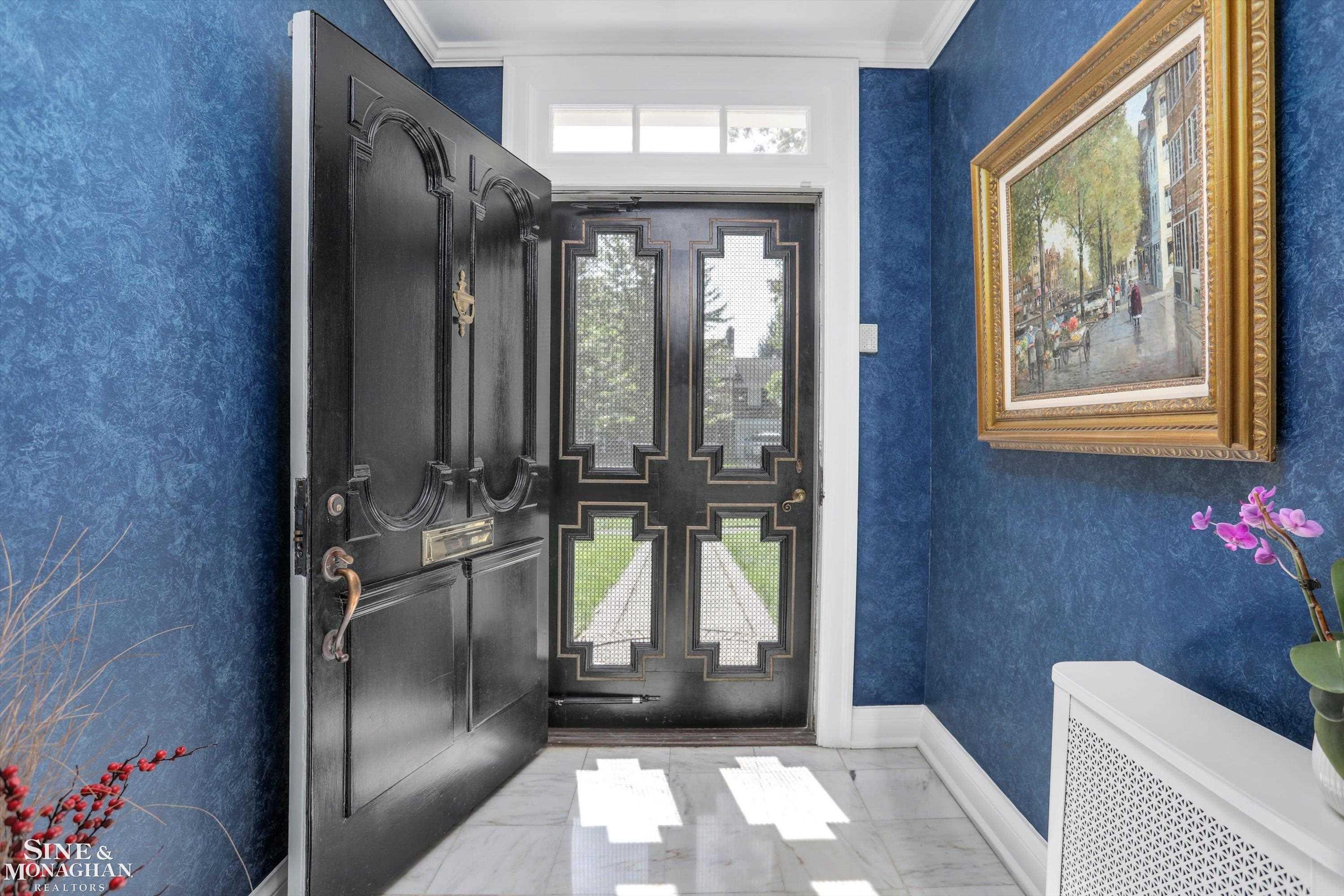78 Vendome Road Grosse Pointe, MI 48236 - Photo 4 of 74 50155888-04baf234-9a58-43f2-b587-0c410b36b156.JPG