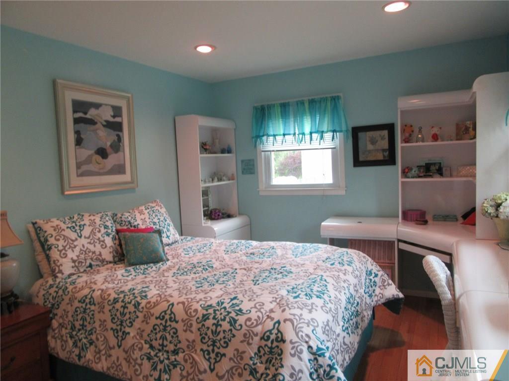 213 Fresh Ponds Road East Brunswick, NJ 08816 - Photo 5 of 23 Gallery Image 5