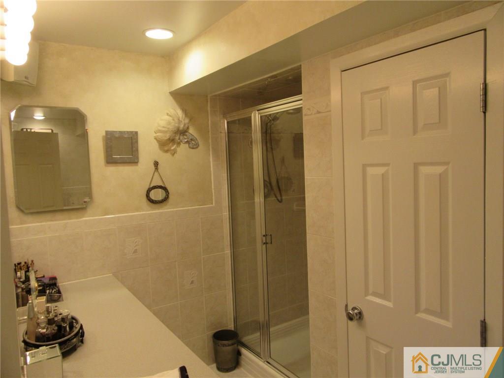 213 Fresh Ponds Road East Brunswick, NJ 08816 - Photo 8 of 23 Gallery Image 8