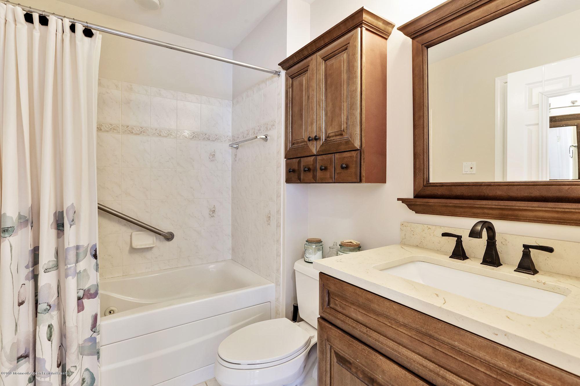1 Lake Ridge Boulevard Whiting, NJ 08759 - Photo 54 of 56 055_1_Lake_Ridge_Blvd_260382_426593