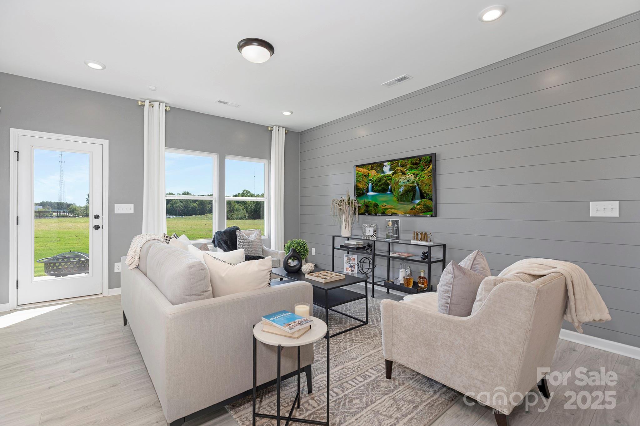 492 Switch Street York, SC 29745 - Photo 4 of 30 Gallery Image 4