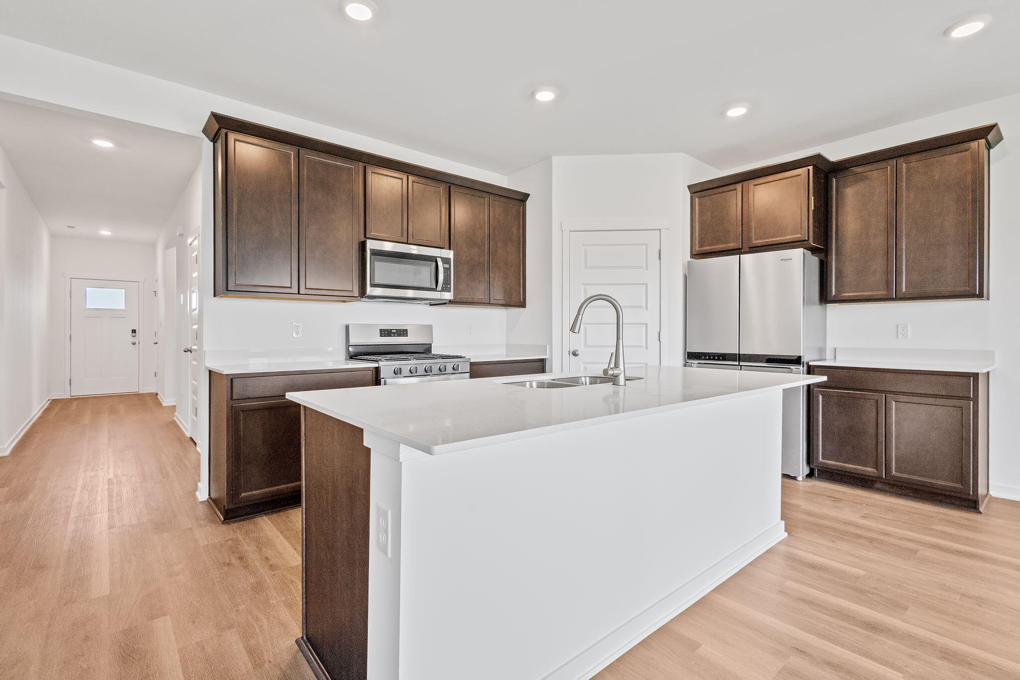 7635 West 106th Place Crown Point, IN 46307 - Photo 20 of 38 2048x1365