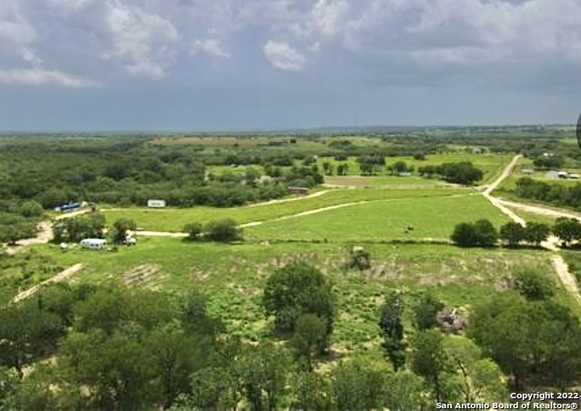 5354 Labus Road Elmendorf, TX 78112 - Photo 26 of 29 a view of an outdoor space and yard