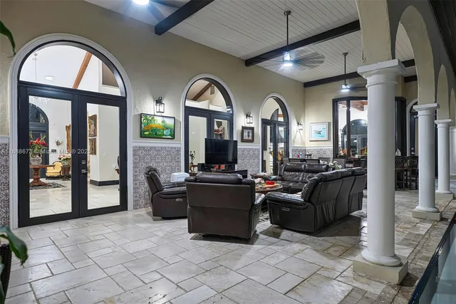 $4,180,000 | 9815 Southwest 114th Street, Miami, FL 33176