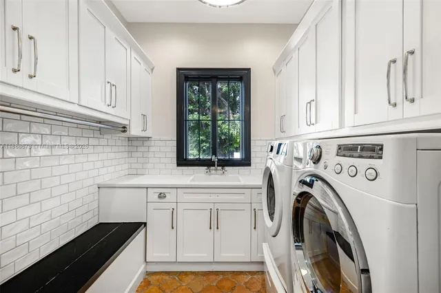 $4,180,000 | 9815 Southwest 114th Street, Miami, FL 33176