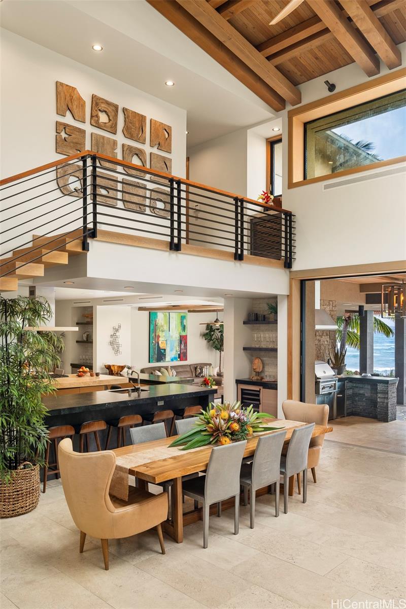 176 Hanapepe Loop Honolulu, HI 96825 - Photo 8 of 25 a living room with lots of furniture and a potted plant