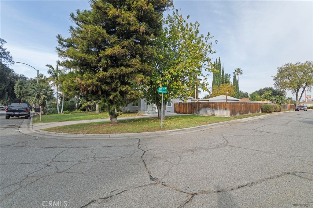 3469 Verde Street Riverside, CA 92504 - Photo 3 of 22