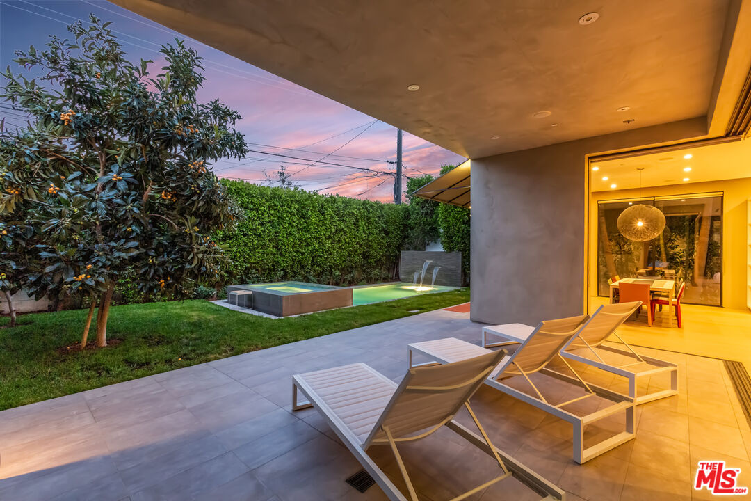 808 South Ridgeley Drive Los Angeles, CA 90036 - Photo 42 of 56