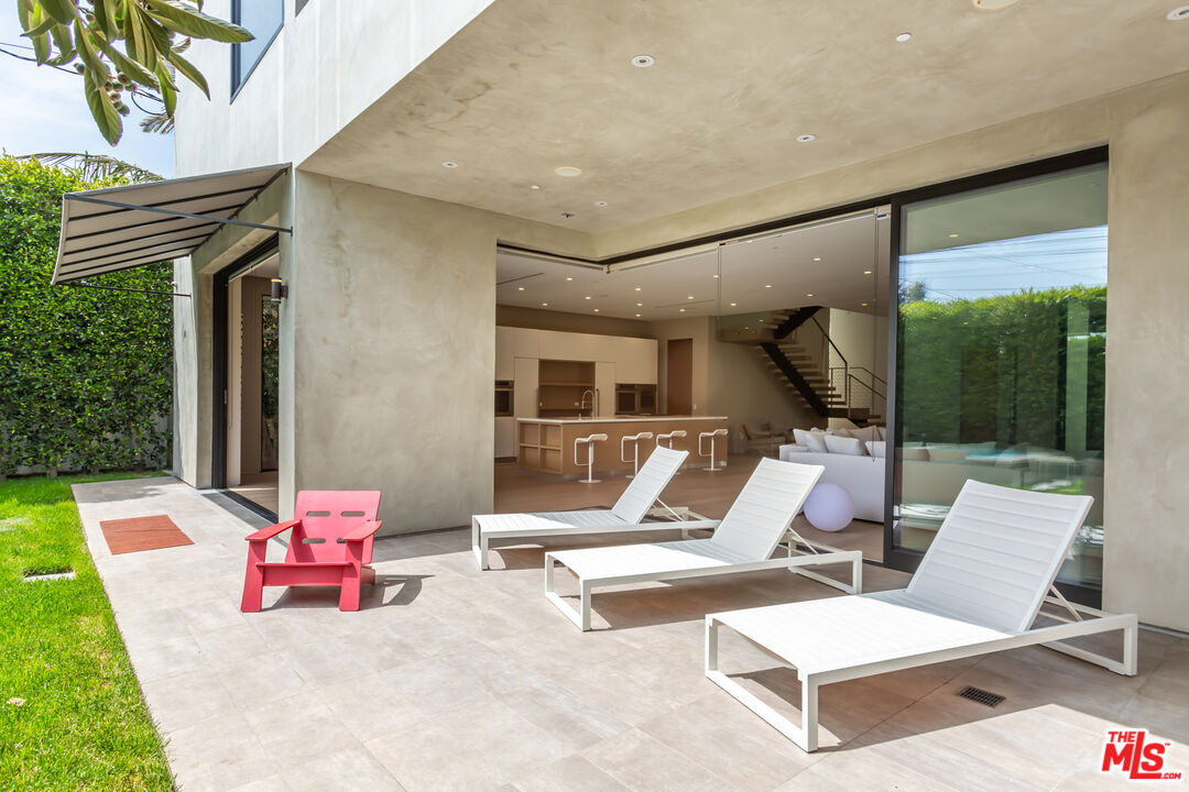 808 South Ridgeley Drive Los Angeles, CA 90036 - Photo 43 of 56