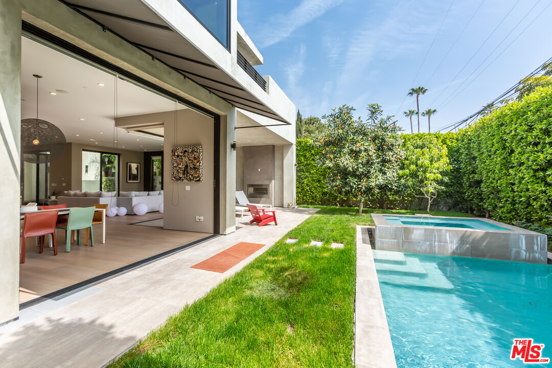 808 South Ridgeley Drive Los Angeles, CA 90036 - Photo 48 of 56