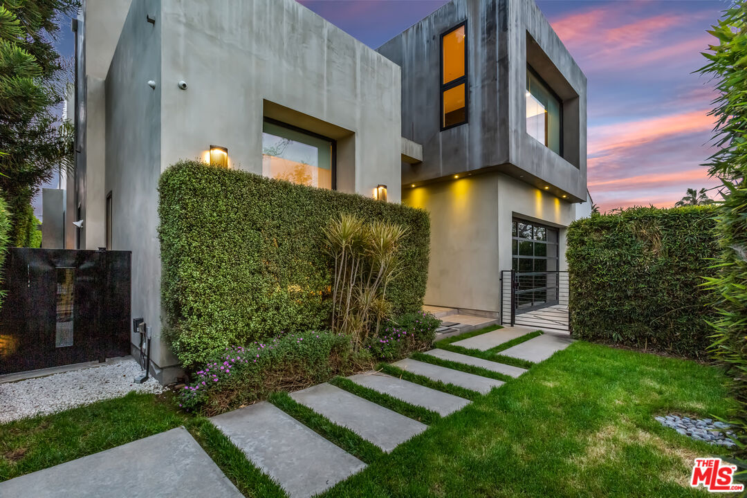 808 South Ridgeley Drive Los Angeles, CA 90036 - Photo 55 of 56