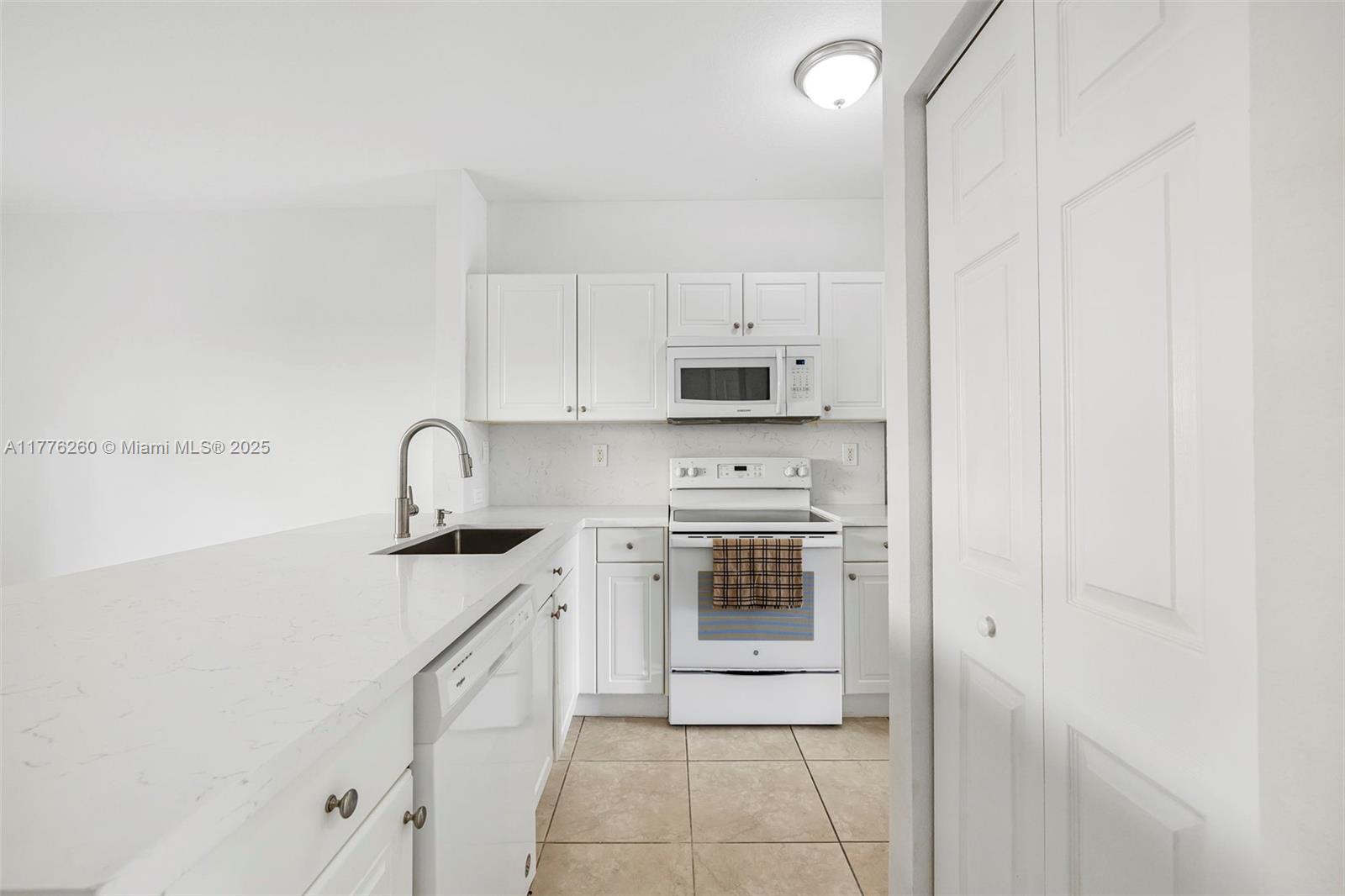 1650 Northeast 33rd Road, Unit 10710 Homestead, FL 33033 - Photo 14 of 35 Gallery Image 14