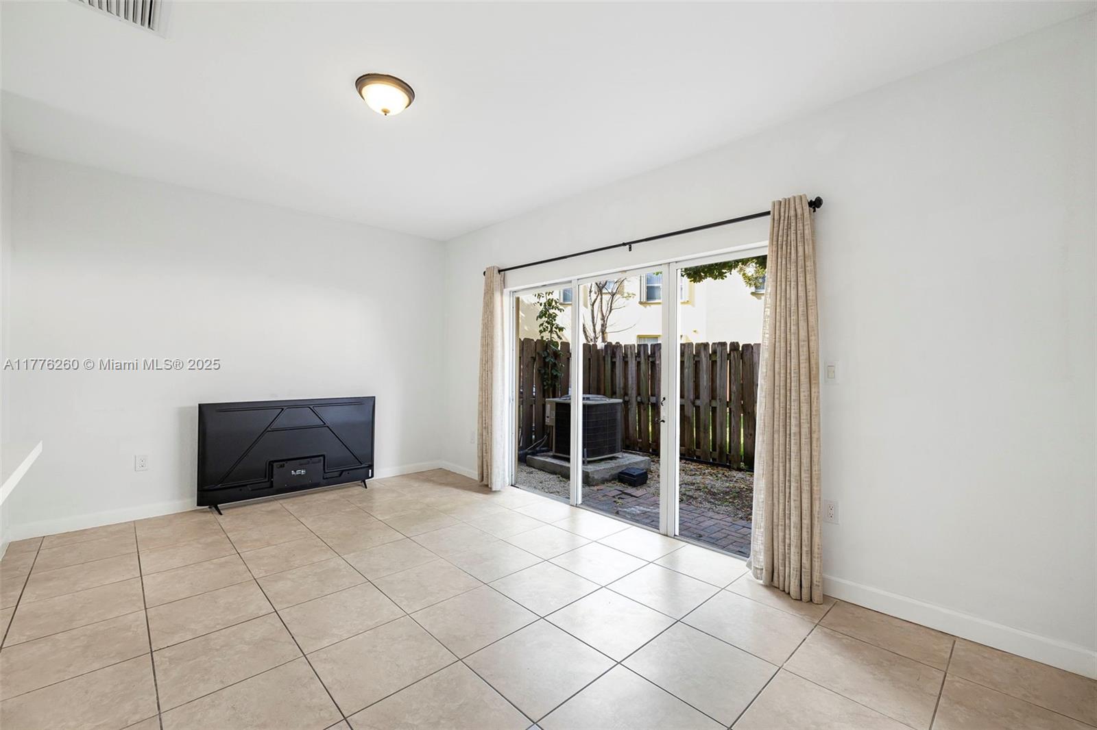 1650 Northeast 33rd Road, Unit 10710 Homestead, FL 33033 - Photo 22 of 35 Gallery Image 22