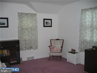 310 Twining Road Oreland, PA 19075 - Photo 10 of 11 Gallery Image 10