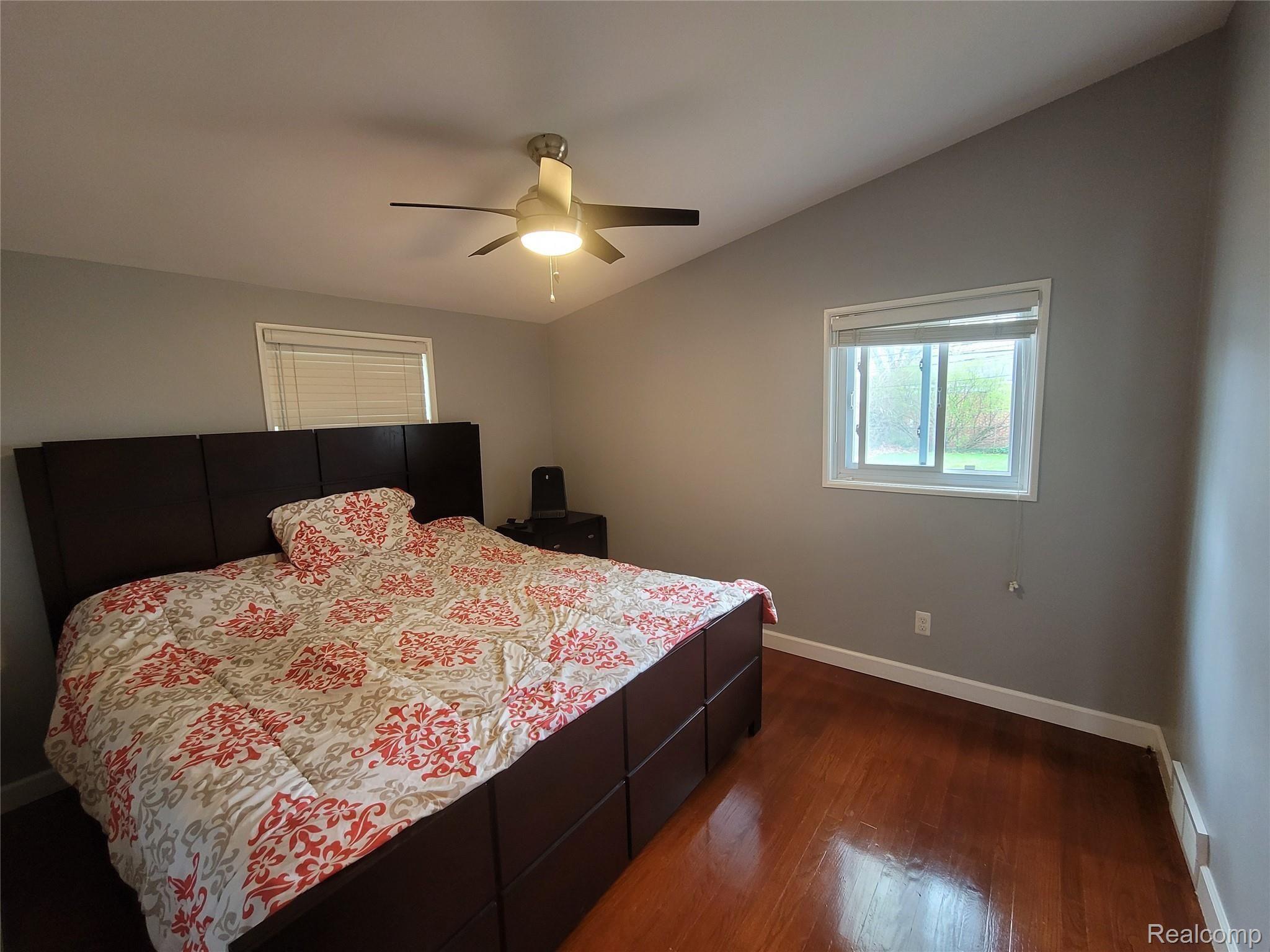 2017 Nakota Road Royal Oak, MI 48073 - Photo 6 of 14 20210417_121158.jpg