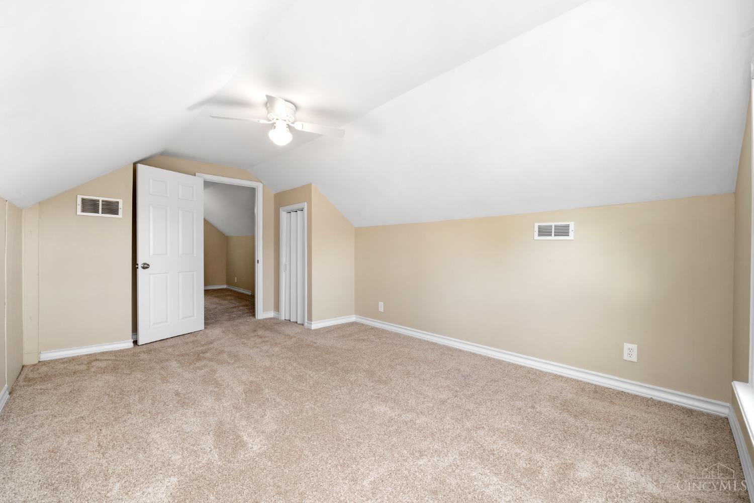 8708 Blue Ash Road Cincinnati, OH 45242 - Photo 19 of 25 Gallery Image 19