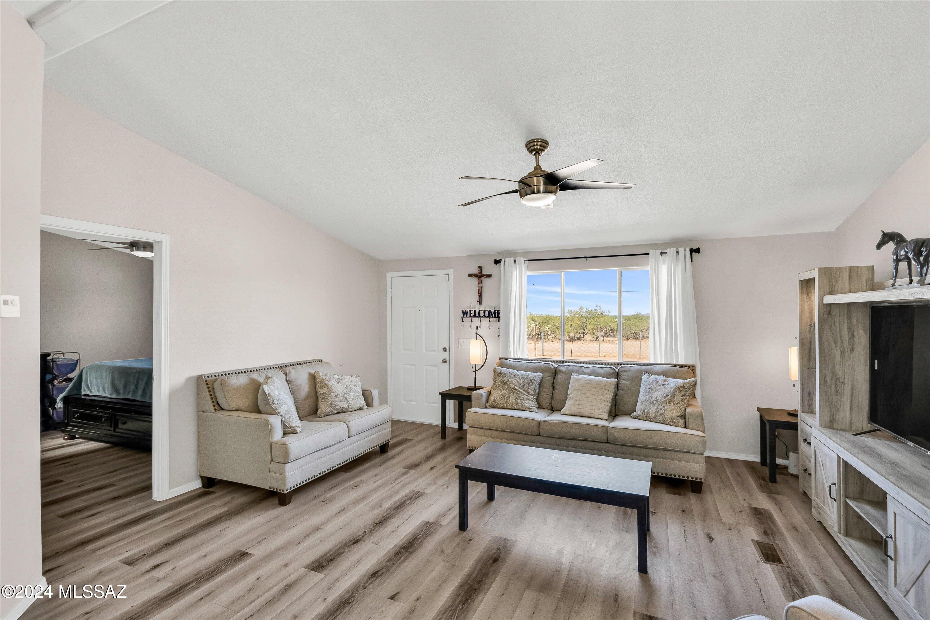 12337 West Hermans Road Tucson, AZ 85736 - Photo 6 of 36 Gallery Image 6