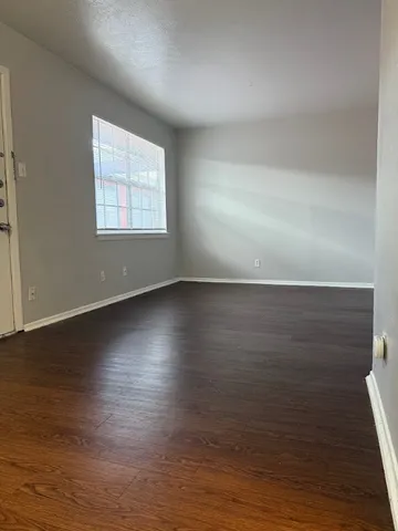 $800 | 307 East 31st Street, Unit 204, Austin, TX 78705