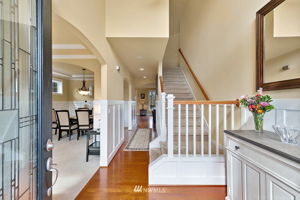 16204 40th Avenue Southeast Bothell, WA 98012 - Photo 2 of 24 a view of a living room and dining room