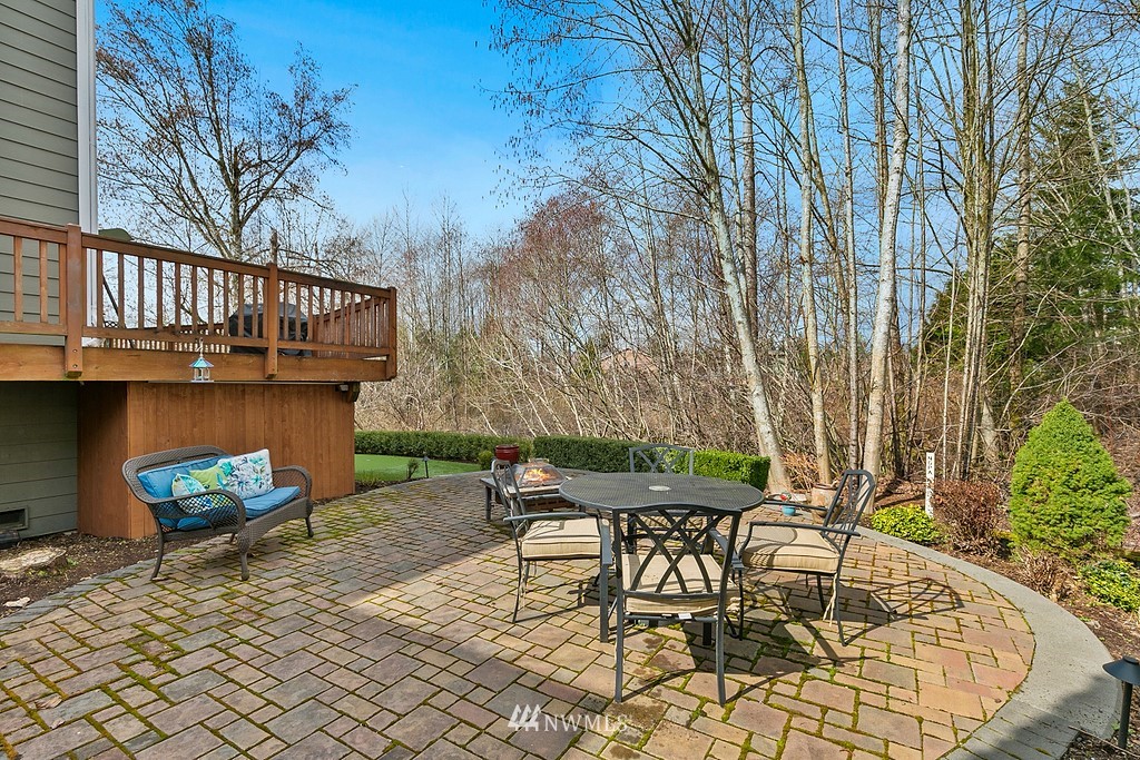 16204 40th Avenue Southeast Bothell, WA 98012 - Photo 24 of 24 a view of a chairs and table in the patio