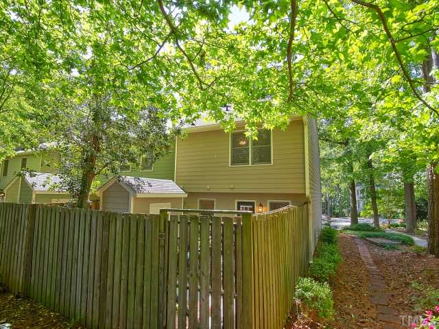 5527 Hamstead Crossing Raleigh, NC 27612 - Photo 3 of 5 a view of a backyard
