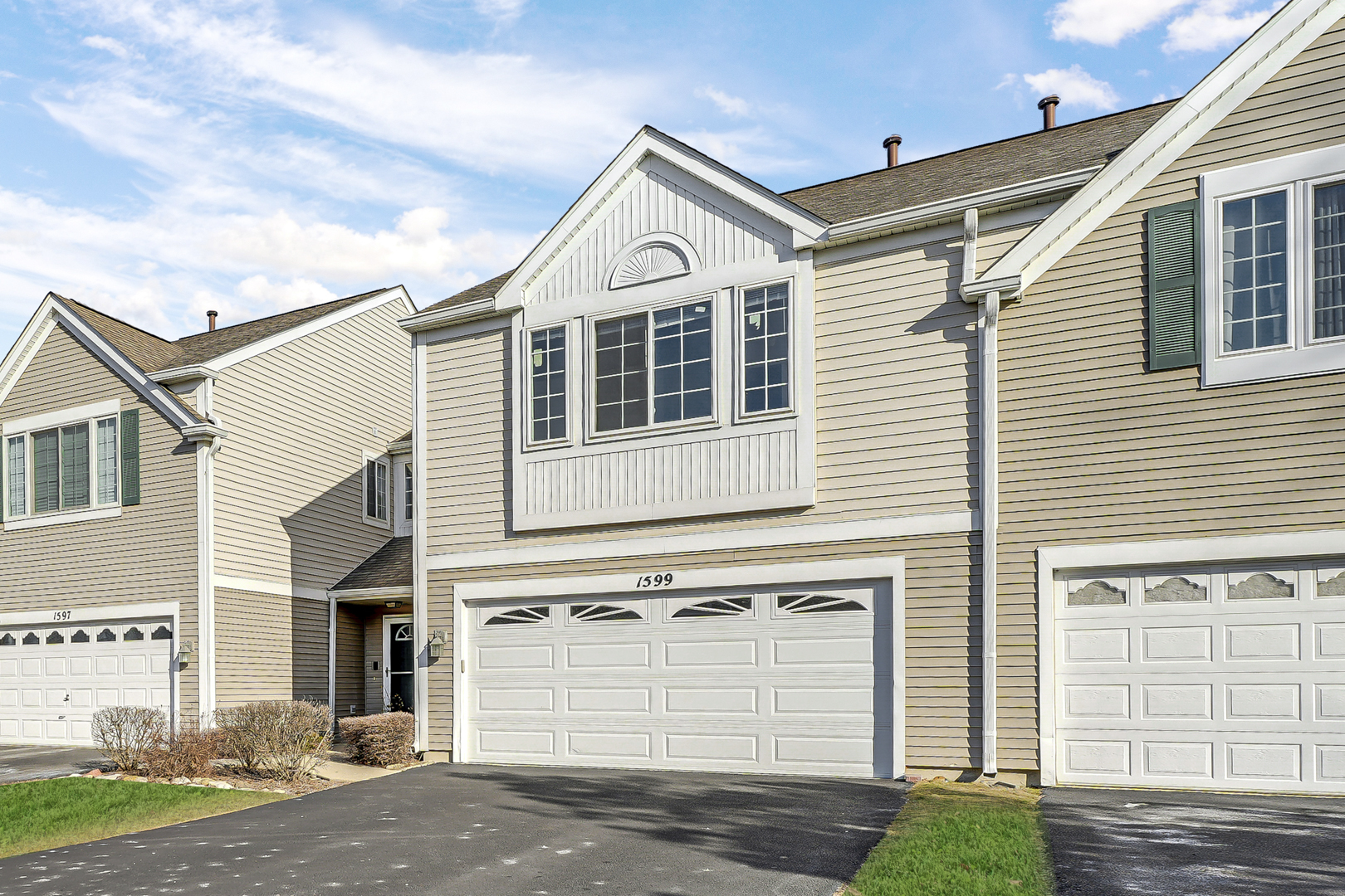 1599 Spaulding Road Bartlett, IL 60103 - Photo 1 of 23 Gallery Image 1