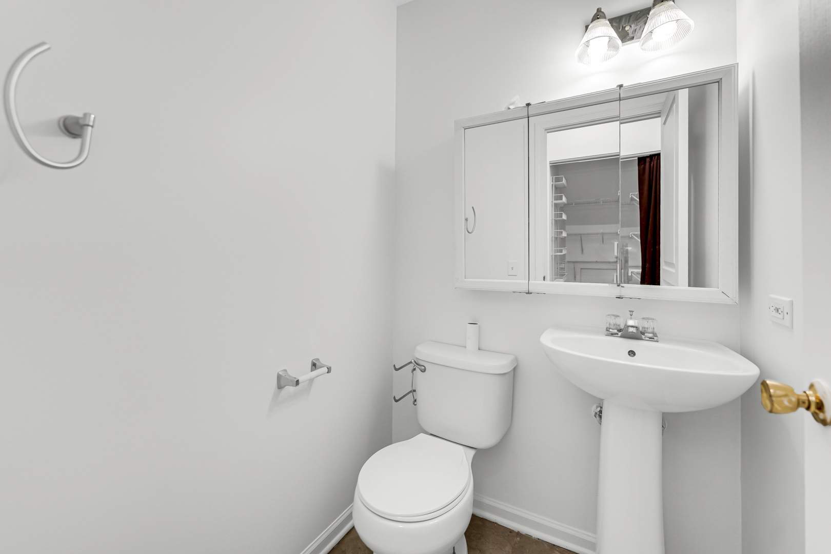 1599 Spaulding Road Bartlett, IL 60103 - Photo 10 of 23 Gallery Image 10