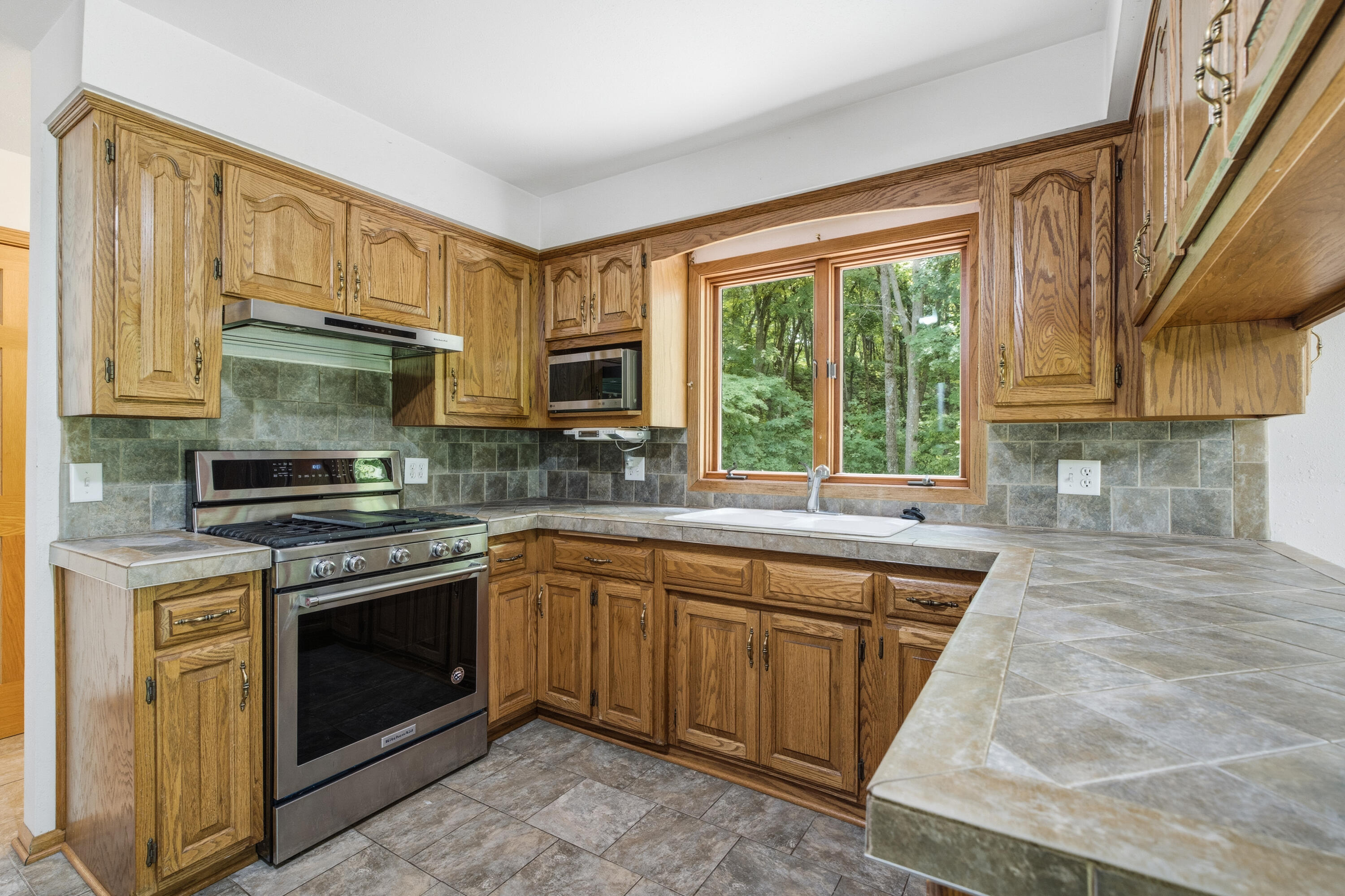 16924 Lax Chapel Road Schleswig, WI 53042 - Photo 2 of 49 Photo-9