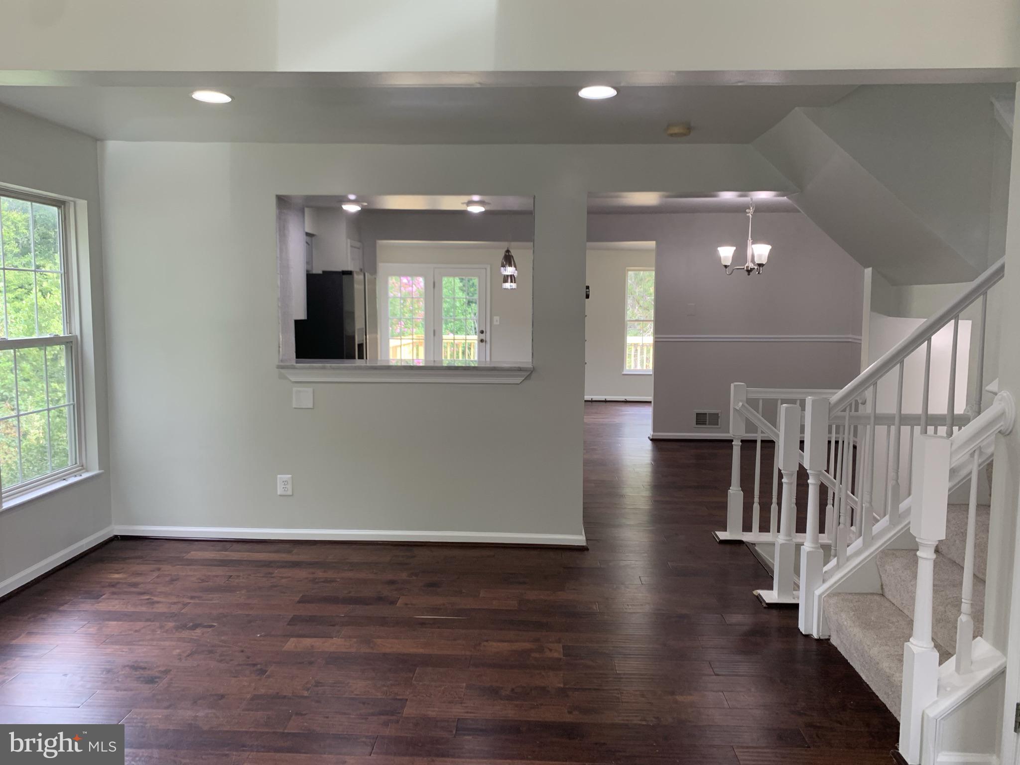 4013 Mammoth Cave Loop Dumfries, VA 22025 - Photo 2 of 27