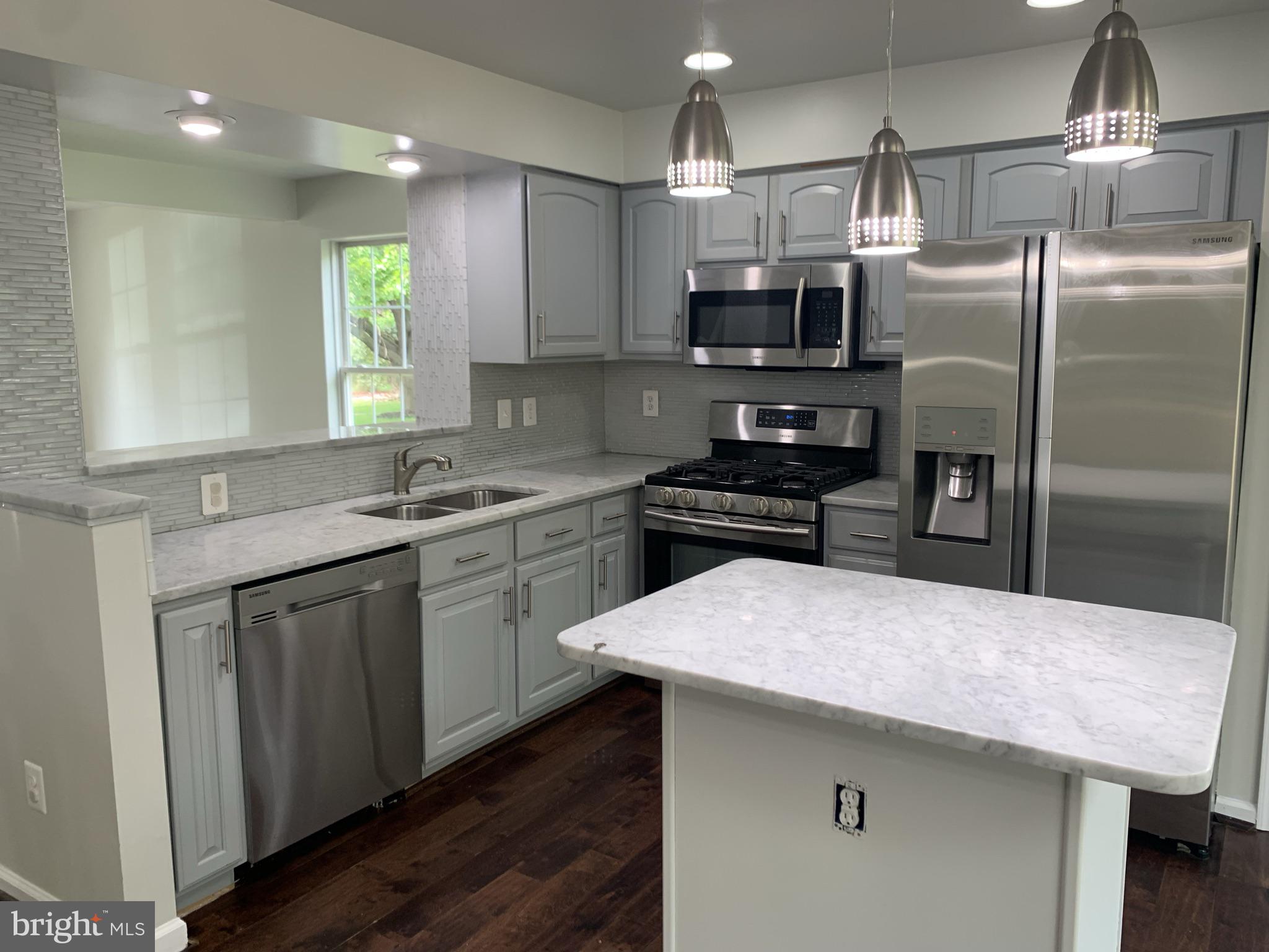 4013 Mammoth Cave Loop Dumfries, VA 22025 - Photo 6 of 27