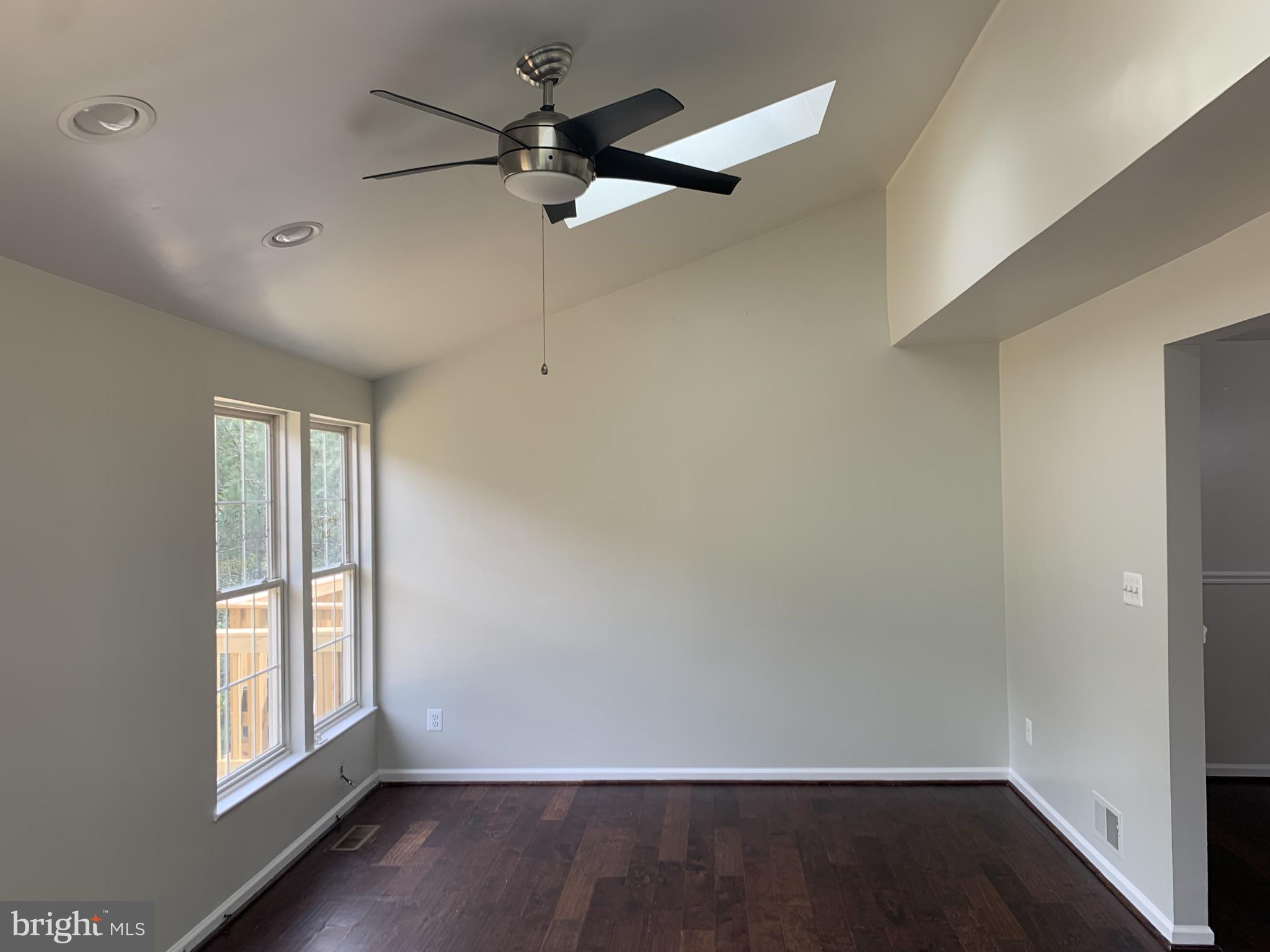 4013 Mammoth Cave Loop Dumfries, VA 22025 - Photo 10 of 27